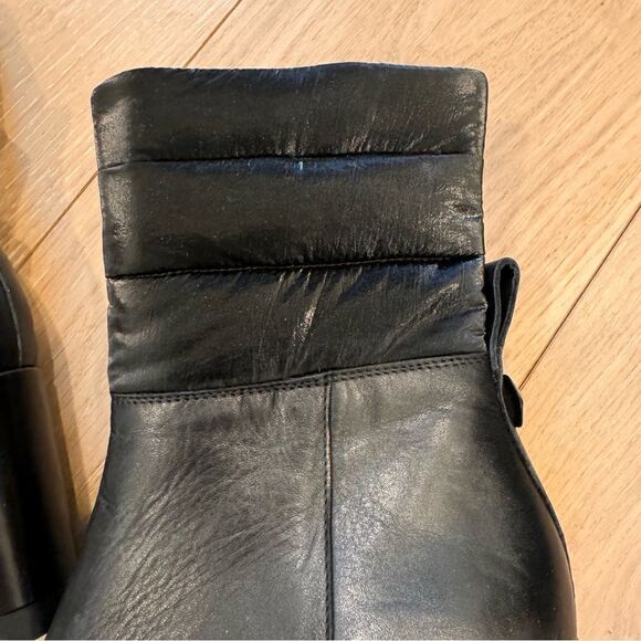 RON WHITE  Onyx
Terianna Ankle Boot - Picture 8 of 11